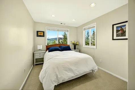 1927 Tamarack Place Ashland OR 97520