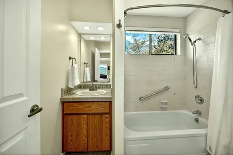 1927 Tamarack Place Ashland OR 97520