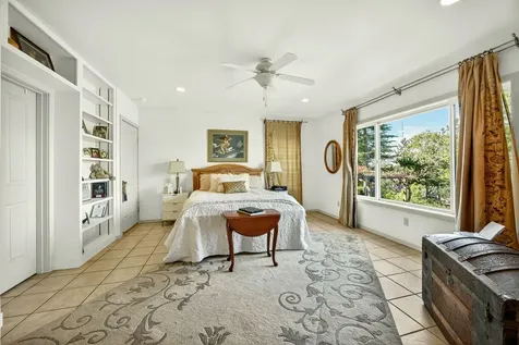 1927 Tamarack Place Ashland OR 97520