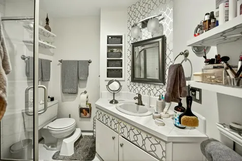 1927 Tamarack Place Ashland OR 97520