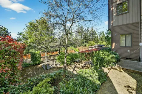 1927 Tamarack Place Ashland OR 97520