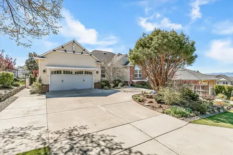 3910 Cherry Lane Medford OR 97504