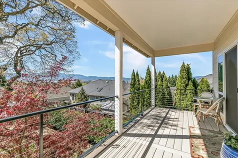 3910 Cherry Lane Medford OR 97504