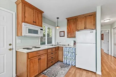 3910 Cherry Lane Medford OR 97504
