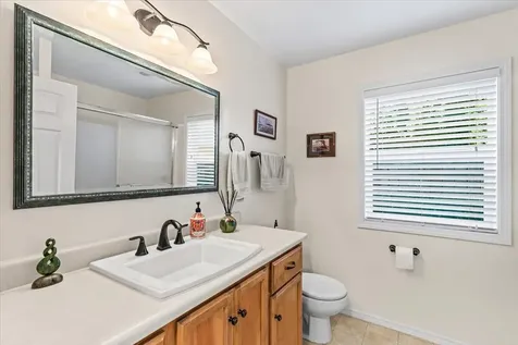 3910 Cherry Lane Medford OR 97504