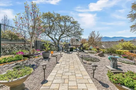 3910 Cherry Lane Medford OR 97504