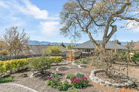 3910 Cherry Lane Medford OR 97504