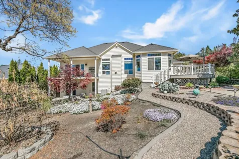 3910 Cherry Lane Medford OR 97504