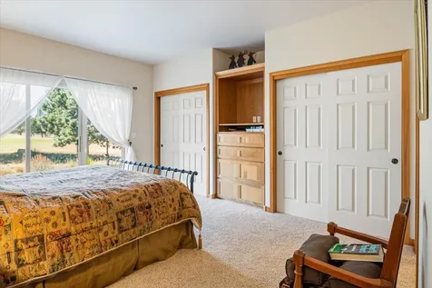 387 Goshawk Court Redmond OR 97756