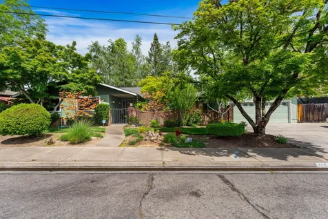 722 NW Sandy Drive Grants Pass OR 97526