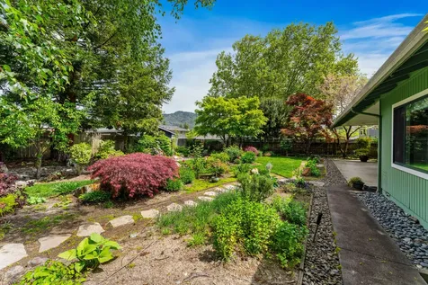 722 NW Sandy Drive Grants Pass OR 97526