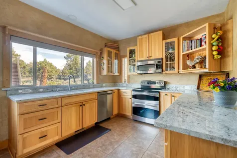 7170 NW River Springs Road Redmond OR 97756