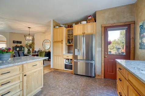 7170 NW River Springs Road Redmond OR 97756