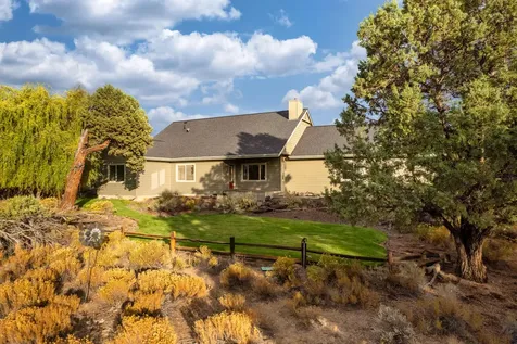 7170 NW River Springs Road Redmond OR 97756