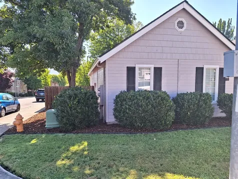 1537 Hartell Street Medford OR 97504