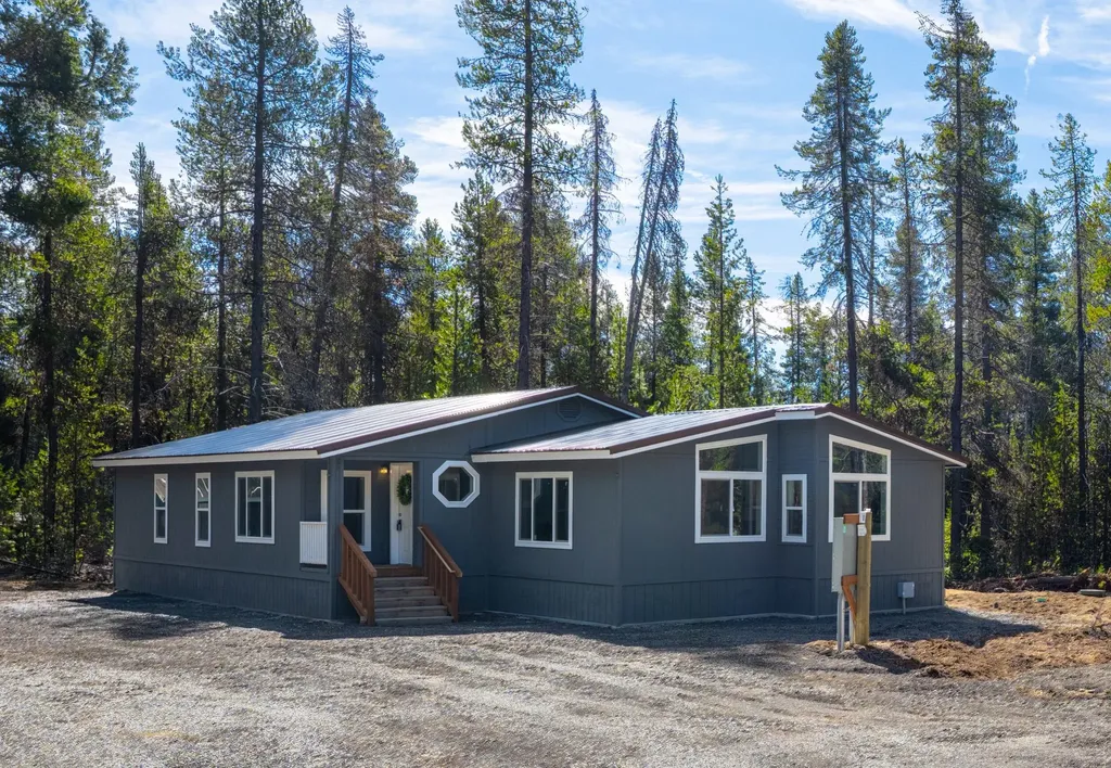 17717 Highway 58 Crescent Lake OR 97733