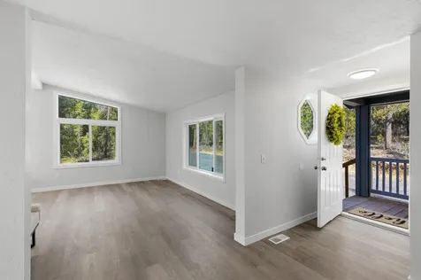 17717 Highway 58 Crescent Lake OR 97733