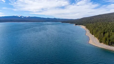 17717 Highway 58 Crescent Lake OR 97733