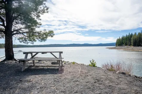 17717 Highway 58 Crescent Lake OR 97733