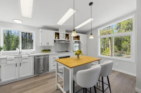 17717 Highway 58 Crescent Lake OR 97733