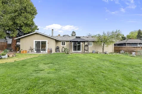 324 Stanley Avenue Medford OR 97504