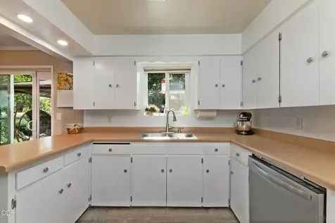 324 Stanley Avenue Medford OR 97504