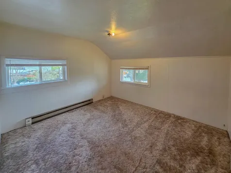 814 NW C Street Grants Pass OR 97526
