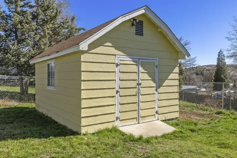2181 Kiln Street Klamath Falls OR 97601