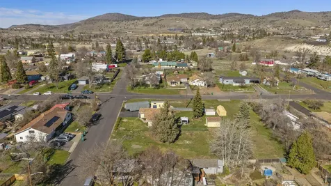 2181 Kiln Street Klamath Falls OR 97601