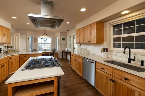 19610 Poplar Street Bend OR 97702