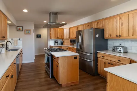19610 Poplar Street Bend OR 97702