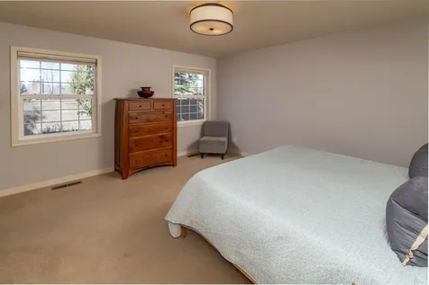 19610 Poplar Street Bend OR 97702