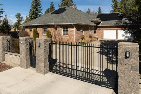 19610 Poplar Street Bend OR 97702