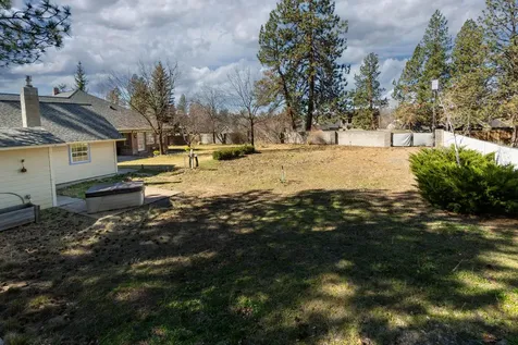 19610 Poplar Street Bend OR 97702