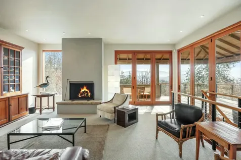 1630 NW Olmar Drive Grants Pass OR 97526
