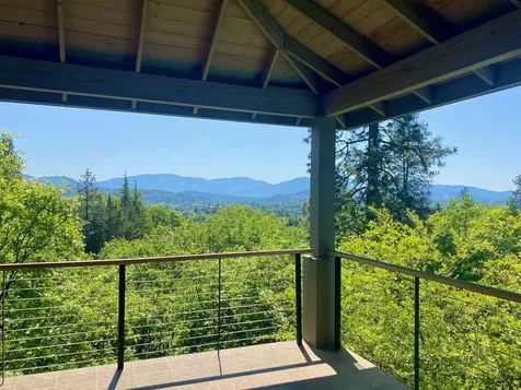1630 NW Olmar Drive Grants Pass OR 97526