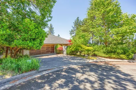 1630 NW Olmar Drive Grants Pass OR 97526