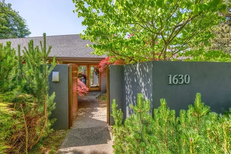 1630 NW Olmar Drive Grants Pass OR 97526