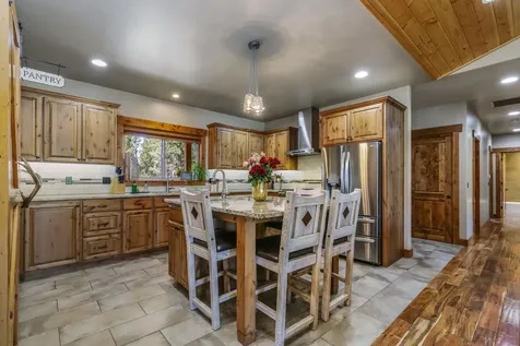 17358 Ivy Lane Sisters OR 97759