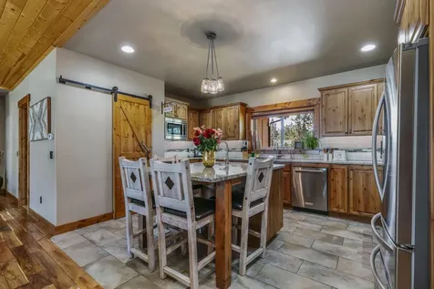 17358 Ivy Lane Sisters OR 97759