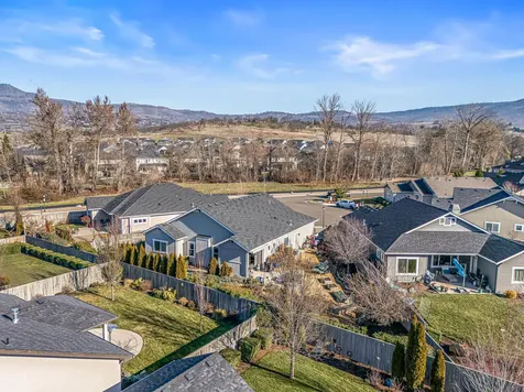 114 Connecticut Court Medford OR 97504