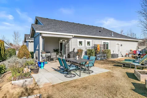114 Connecticut Court Medford OR 97504