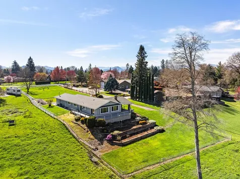 274 Parkhill Place Grants Pass OR 97527