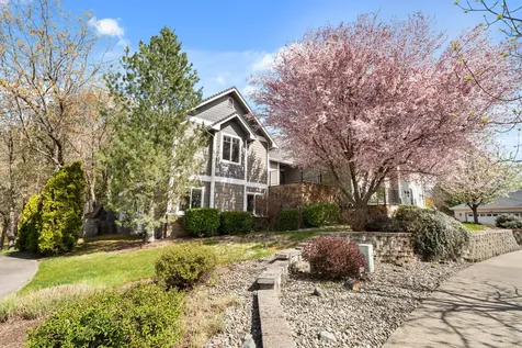 1868 NW F Street Grants Pass OR 97526