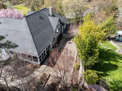 1868 NW F Street Grants Pass OR 97526