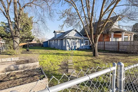2361 Kings Highway Medford OR 97501
