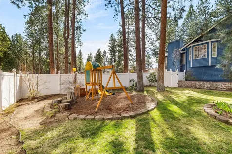 19628 Poplar Street Bend OR 97702