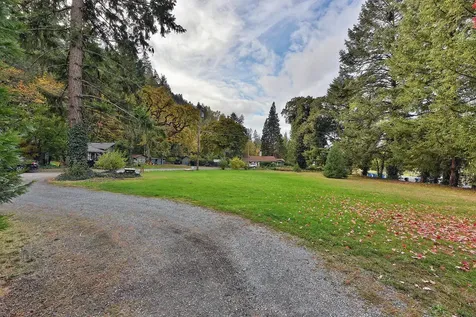 3251 Rogue River Highway Grants Pass OR 97527