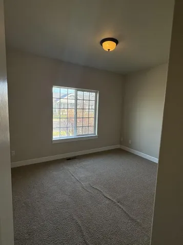 1642 NW Hemlock Avenue Redmond OR 97756