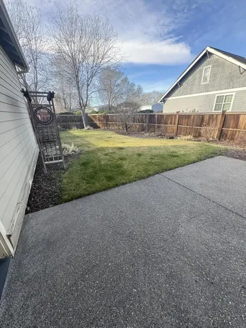1642 NW Hemlock Avenue Redmond OR 97756